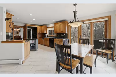33 W Eureka Drive, Lemont, IL 60439 - Photo 12