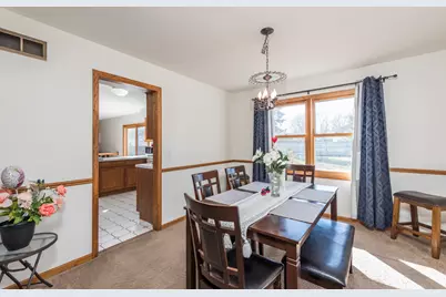 514 Judith Court, Winthrop Harbor, IL 60096 - Photo 8