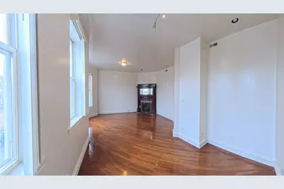 63 E 56th Street, Chicago, IL 60637 - Photo 6