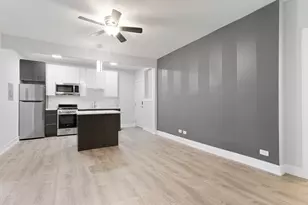 1651 W Jonquil Terrace, Chicago, IL 60626 - Photo 6