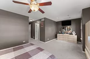 2713 Whitlock Dr, Darien, IL 60561 - Photo 12