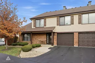 9232 Auburn Ct, Orland Park, IL 60462 - Photo 2