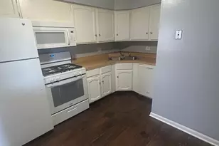 169 Gregory St, Aurora, IL 60504 - Photo 4