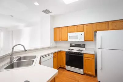 2877 Stonewater Drive #2877, Naperville, IL 60564 - Photo 2