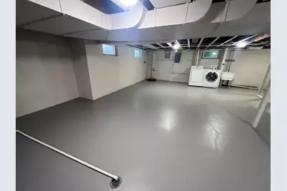 9240 S 87th Court, Hickory Hills, IL 60457 - Photo 10