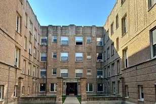 1635 W Chase Ave, Chicago, IL 60626 - Photo 1