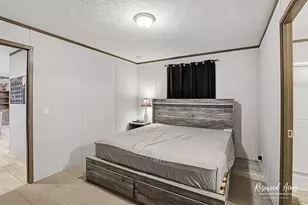 105 Lantern Dr, Gardner, IL 60424 - Photo 8