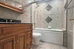 2080 Sutherland Pl, Hoffman Estates, IL 60169 - Photo 16