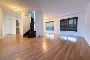 2080 Sutherland Pl, Hoffman Estates, IL 60169 - Photo 2