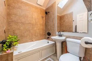 5124 W 64th St, Chicago, IL 60638 - Photo 12