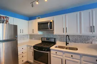 6700 S South Shore Dr, Chicago, IL 60649 - Photo 2