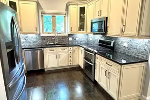 1009 Arbor Ct, Mount Prospect, IL 60056 - Photo 4