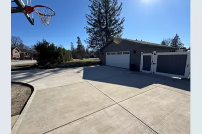 2 W Ridge Avenue, Prospect Heights, IL 60070 - Photo 18