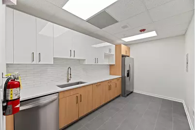 715 E Irving Park Road, Roselle, IL 60172 - Photo 12