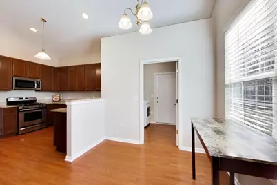 985 Oak Ridge Boulevard, Elgin, IL 60120 - Photo 8