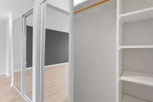 6758 N Sheridan Ave, Chicago, IL 60626 - Photo 8