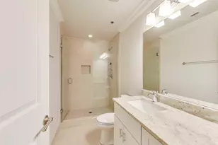 [Address not provided], Chicago, IL 60607 - Photo 8