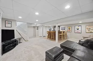 524 Monroe Rd, Bolingbrook, IL 60440 - Photo 16