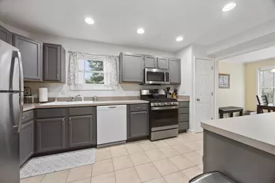 524 Monroe Road, Bolingbrook, IL 60440 - Photo 6