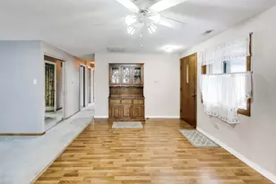 [Address not provided], Schaumburg, IL 60193 - Photo 6