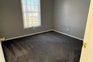 206 S 12th St, Rochelle, IL 61068 - Photo 10