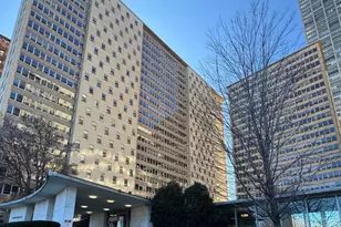 3950 N Lake Shore Dr, Chicago, IL 60613 - Photo 2