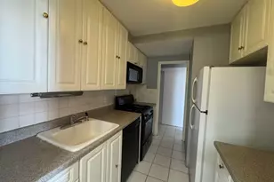 3950 N Lake Shore Dr, Chicago, IL 60613 - Photo 4