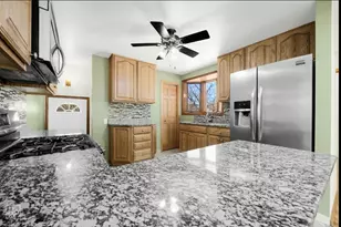 105 E Red Oak Ave, Bensenville, IL 60106 - Photo 8