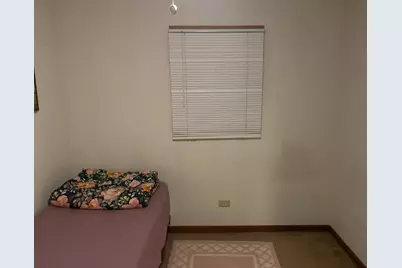 105 E Red Oak Avenue, Bensenville, IL 60106 - Photo 6