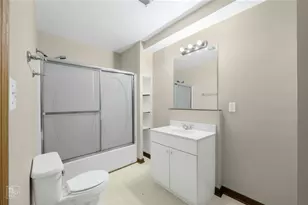 105 E Red Oak Ave, Bensenville, IL 60106 - Photo 12