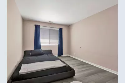 725 W Huntington Commons Road #416, Mount Prospect, IL 60056 - Photo 12