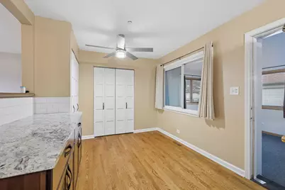 9136 Pembroke Lane, Bridgeview, IL 60455 - Photo 8