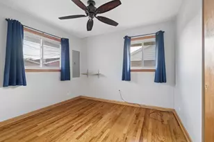 9136 Pembroke Ln, Bridgeview, IL 60455 - Photo 10