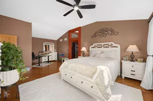 8 Fairfax Ct, Bolingbrook, IL 60490 - Photo 16