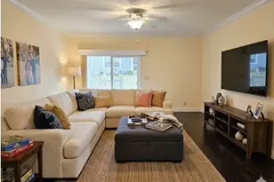 1521 Meadow View Ln, Grayslake, IL 60030 - Photo 2