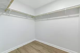 7000 Sussex Ct, Woodridge, IL 60517 - Photo 20