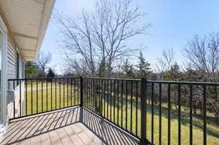 7000 Sussex Ct, Woodridge, IL 60517 - Photo 24