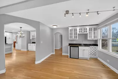 610 W Jefferson Avenue, Naperville, IL 60540 - Photo 12