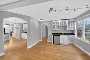 610 W Jefferson Ave, Naperville, IL 60540 - Photo 12