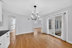 610 W Jefferson Ave, Naperville, IL 60540 - Photo 18