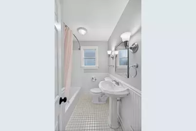 610 W Jefferson Avenue, Naperville, IL 60540 - Photo 22