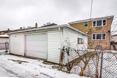 310 Yates Avenue, Calumet City, IL 60409 - Photo 8