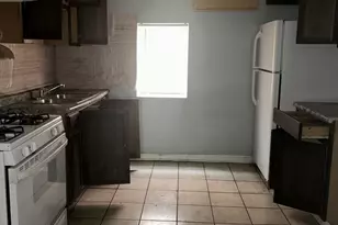 6913 S Throop St, Chicago, IL 60636 - Photo 2