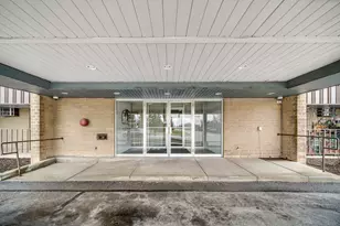 1133 S Finley Rd, Lombard, IL 60148 - Photo 4