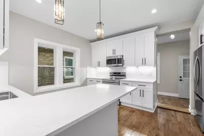 2304 N 76th Court, Elmwood Park, IL 60707 - Photo 8