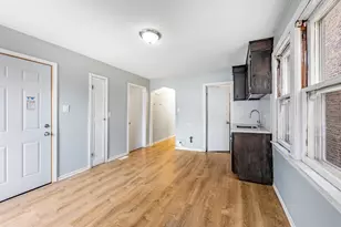 7022 S Rockwell St, Chicago, IL 60629 - Photo 12