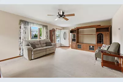 9637 Rutherford Avenue, Oak Lawn, IL 60453 - Photo 6