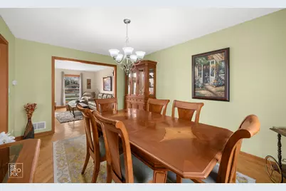 560 E Armitage Avenue, Addison, IL 60101 - Photo 4