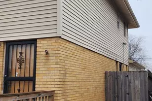 11641 S Loomis St, Chicago, IL 60643 - Photo 2