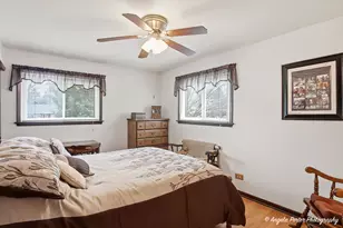 908 French Dr, Mundelein, IL 60060 - Photo 14